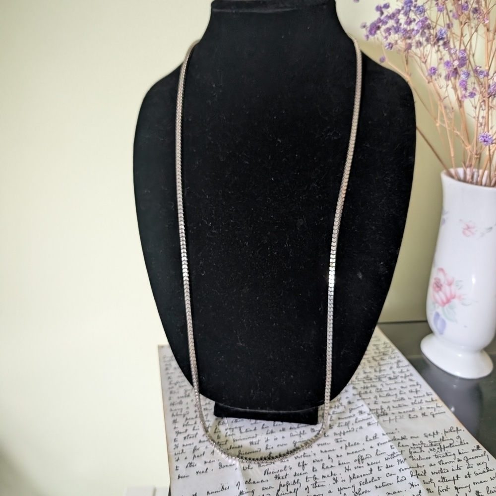 Elegant Silver Necklace